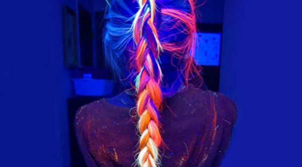 Buzz WTF : Les cheveux phosphorescents !