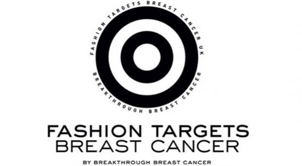 Moss et Campbell reprennent la pose pour lutter contre le cancer du sein !