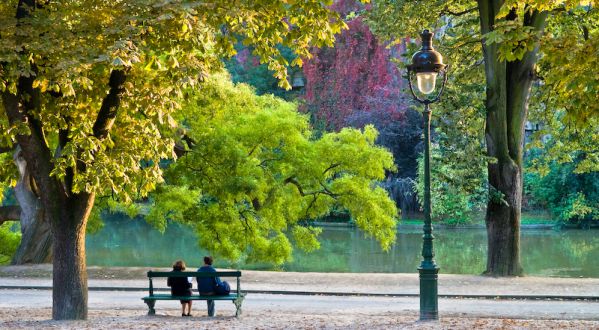 Neuf parcs parisiens ouverts 24h/24 cet été !