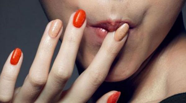 Insolite : KFC lance un vernis comestible !