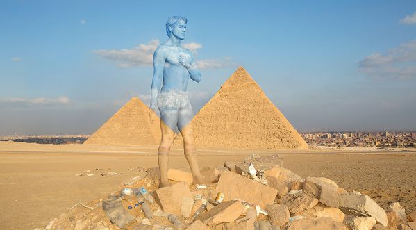 Body Painting: l’artiste Trina Merry fond les corps d’hommes et femmes dans différents paysages et le résultat est impressionant !