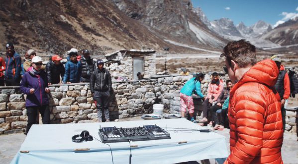 Paul Oakenfold : concert électro sur l’Everest