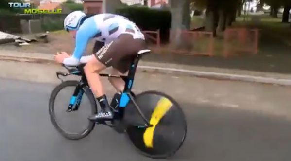 Maxime Roger, cycliste français, a fait un bon en avant