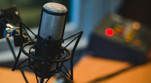 Top 5 des meilleures applications pour écouter des podcasts