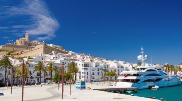 Top 5 des hôtels à Ibiza pour faire la fête