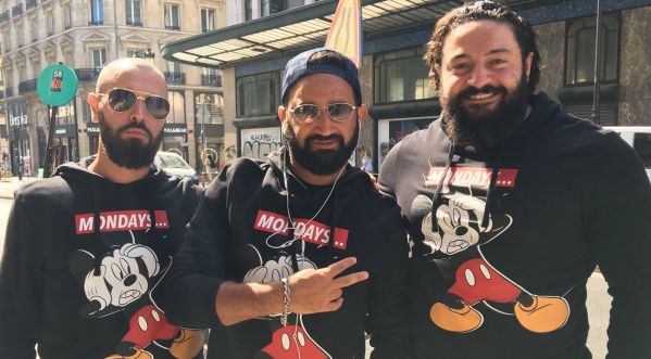 Cyril Hanouna tacle Yann Barthès en surfant sur l’actualité