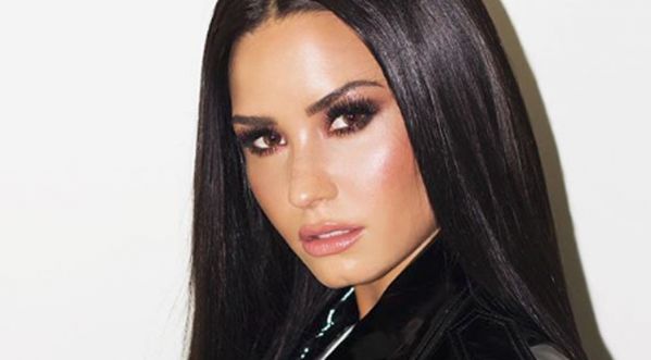 Demi Lovato bientôt la fin de sa carrière ? Son grand-père en rêve !