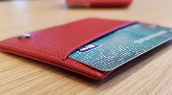 On a testé…Le porte-cartes Anti-RFID/NFC de chez Noreve !