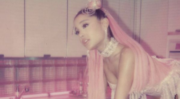 Ariana Grande : Son morceau « 7 rings » classé en top position du Billboard Hot 100 !