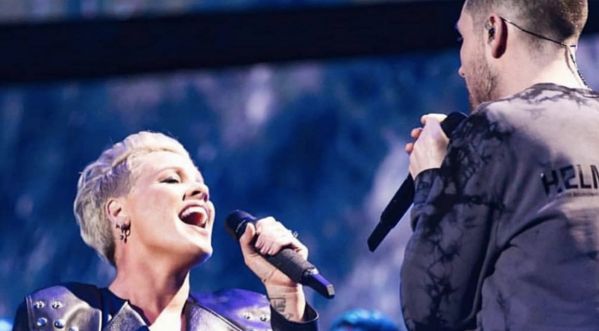 Pink : L’artiste interprète son nouveau titre en live aux Brit Awards ! (Vidéo)