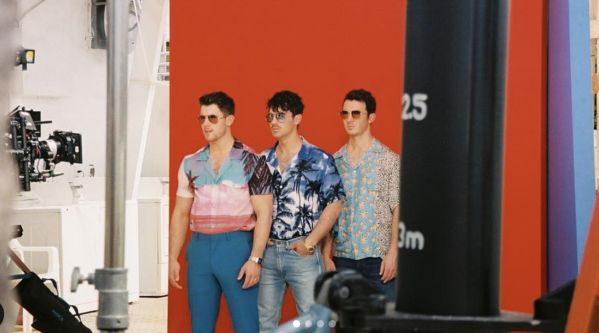 Jonas Brothers : Découvrez le clip du titre « Cool » !