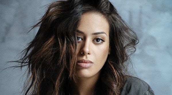 Amel Bent : Ecoutez sans attendre son nouvel album !