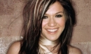 Kelly Clarkson son nouveau titre « Dark Side »