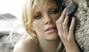 Charlize Theron dans le vogue UK