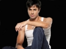 Enrique Iglesias revient avec un nouveau single.