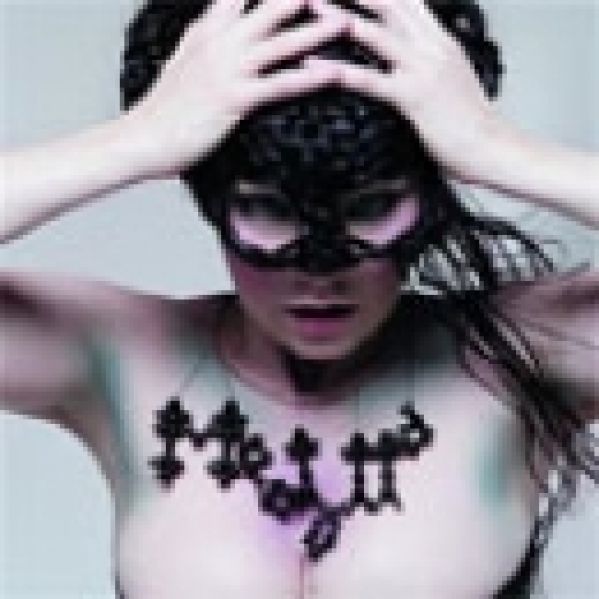 Björk tient sa berceuse