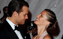 Gisele Bundchen a la bague au doigt !