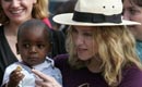 C’est fait ! Madonna adopte la petite Mercy !