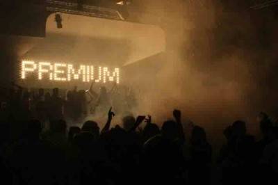 Clubbing