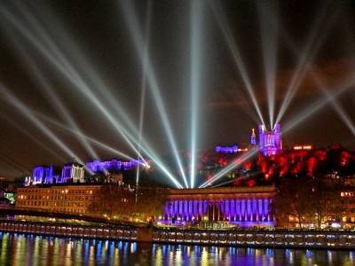 WINTER BOAT ></noscript> SPECIAL FETE DES LUMIERES