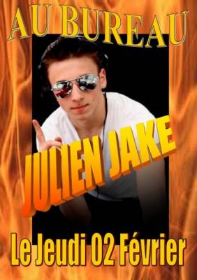 JULIEN JAKE MIX AU BUREAU