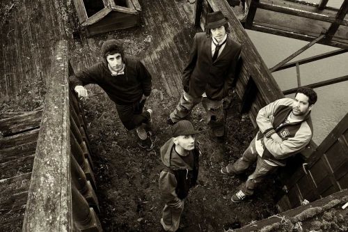 Zoufris Maracas + Scarecrow