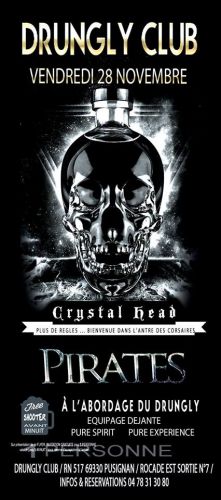 ☆✭☆✭ Pirates ! crystal head ☆✭☆