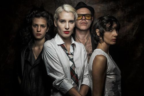 Demi Mondaine  +Judie+Thelma on fire