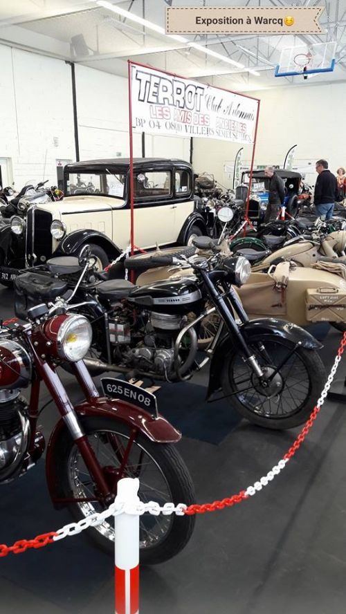 Exposition Auto/Moto à Warcq