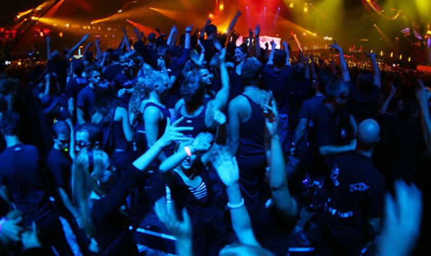 Vendredis: Soirée des 30 ans et + ….