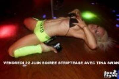 Soirée Striptease table dance avec tina