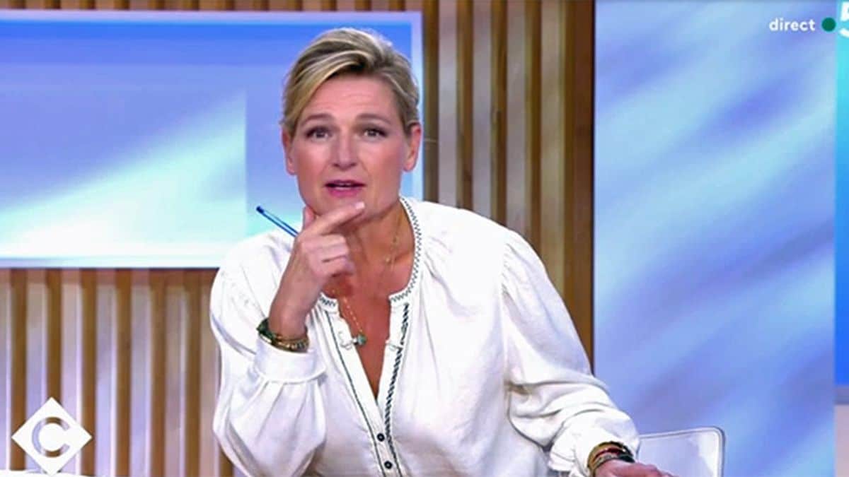 C à Vous Anne-Elisabeth Lemoine passe à côté d'une énorme catastrophe avec une invitée !