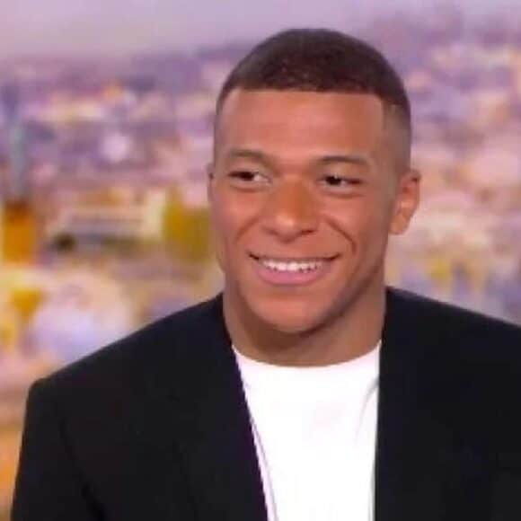 Kylian Mbappé vit dans un appart de luxe en plein Paris et débourse zéro euro !