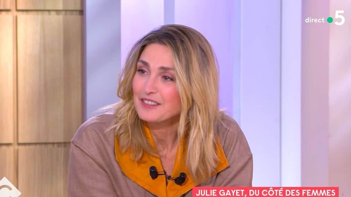 C à Vous Julie Gayet donne les vraies raisons de son mariage avec François Hollande !