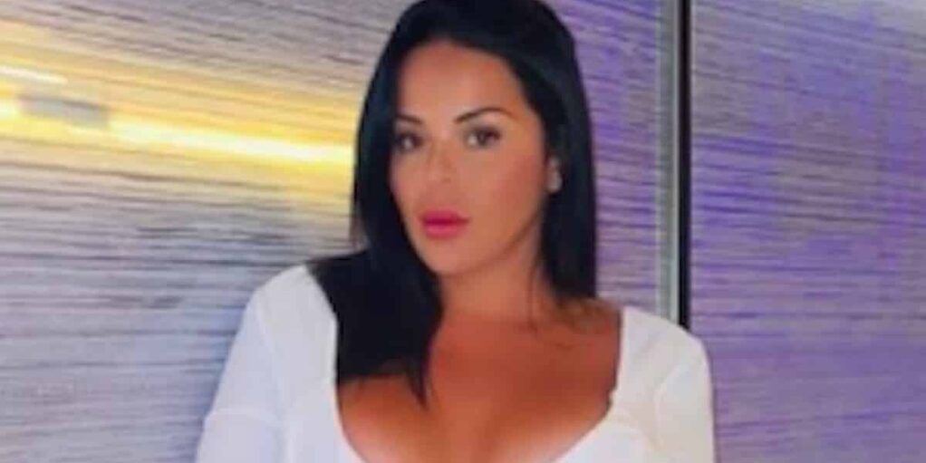 Sarah Fraisou se confie enfin sur sa dépression et ses gros soucis !