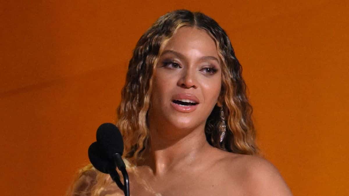 Beyoncé fait un truc fou à un couple de fans durant un concert !