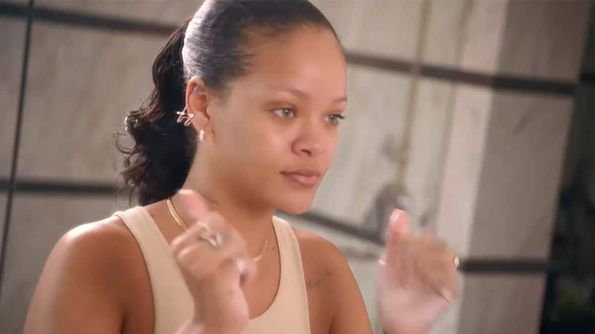 ASAP Rocky fait une grosse promo pour Fenty Skin de Rihanna dans son nouveau clip !