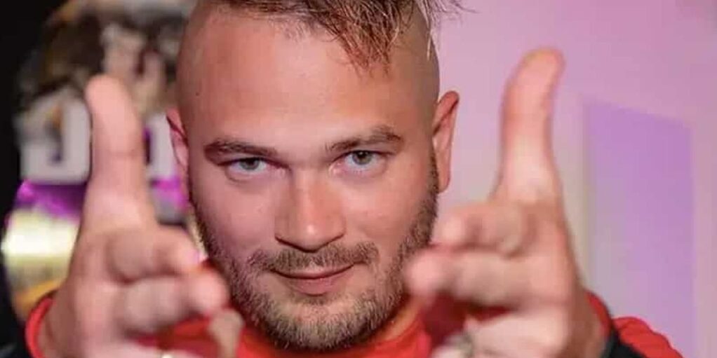 Jul explose un nouveau record et se voit certifié quintuple single de diamant avec ce titre super connu !