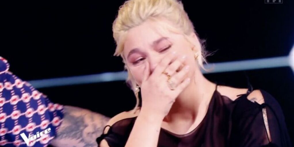 Louane anéantie après cette terrible arnaque, elle balance tout !