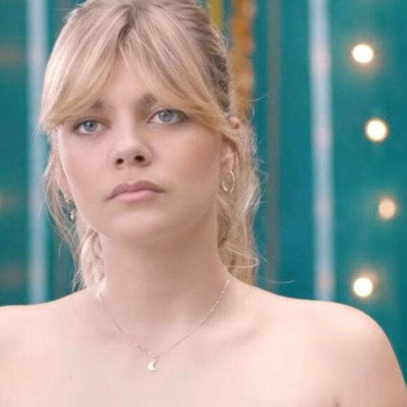 Louane en feat avec ce groupe britannique très connu pour la réédition de Sentiments