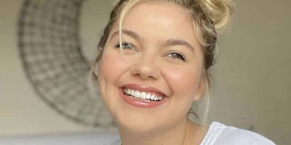 Louane voici le message caché derrière sa nouvelle musique Pardonne-Moi