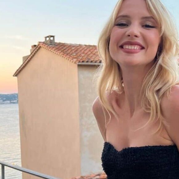 Angèle en vacances fait grimper la température sur Instagram !