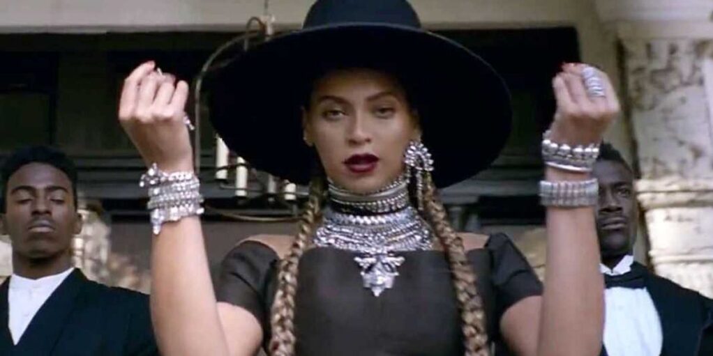 Beyoncé prend une grande décision et efface Lizzo de l'un de ses couplets !