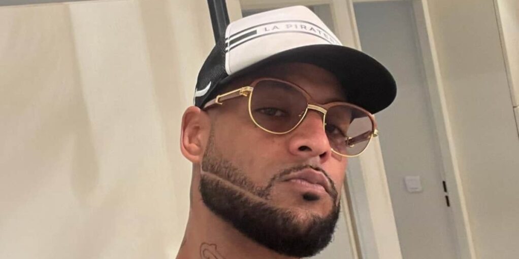 Booba Vs Maes le clash relancé sur Twitter et ça fait très mal !