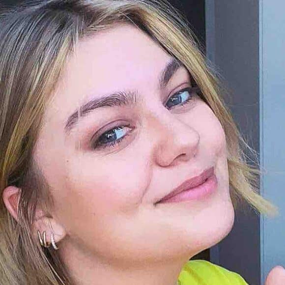 Louane chante le titre de Jonathan Cohen dans Sentinelle et c’est hallucinant !