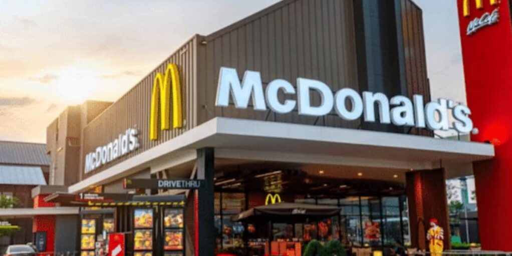 McDonald’s elle pète les plombs en voyant l'état déplorable de ce restaurant !
