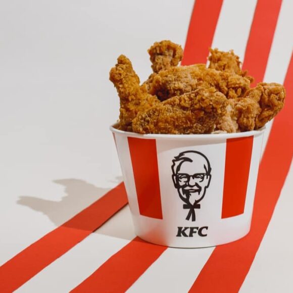 KFC lance les premiers pop corn goût poulet frit !