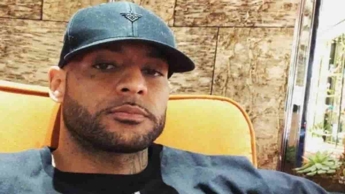 Booba dévoile sa voiture de luxe et lance un défi aux autres rappeurs !