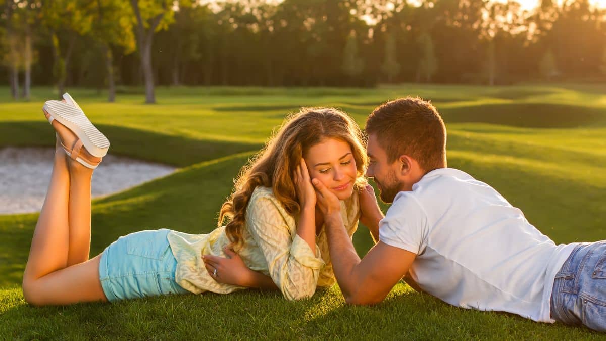 Ces 3 signes astro vont rencontrer l'amour en septembre !