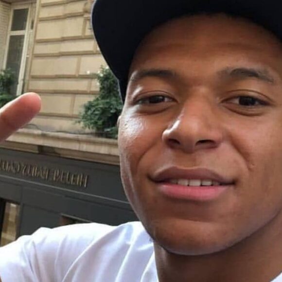 Kylian Mbappé totalement fan du dernier clip de Tiakola et Dave !